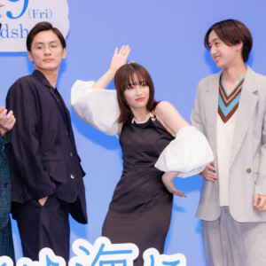 『水は海に向かって流れる』完成披露試写会