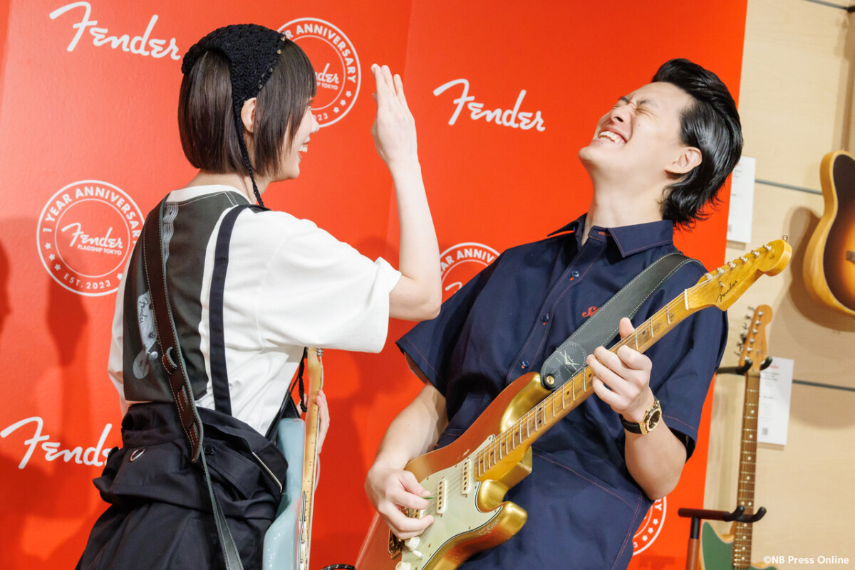 霜降り明星・粗品＆あのちゃん「Fender Flagship Tokyo 1日店長就任式」