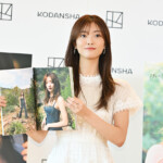 櫻坂46 田村保乃 2nd写真集『隣の席になりたい』発売記念会見