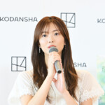 櫻坂46 田村保乃 2nd写真集『隣の席になりたい』発売記念会見