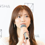 櫻坂46 田村保乃 2nd写真集『隣の席になりたい』発売記念会見