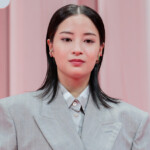 映画『遠い山なみの光』完成披露舞台挨拶