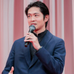 映画『遠い山なみの光』完成披露舞台挨拶