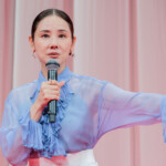 映画『遠い山なみの光』完成披露舞台挨拶