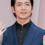 映画『遠い山なみの光』完成披露舞台挨拶