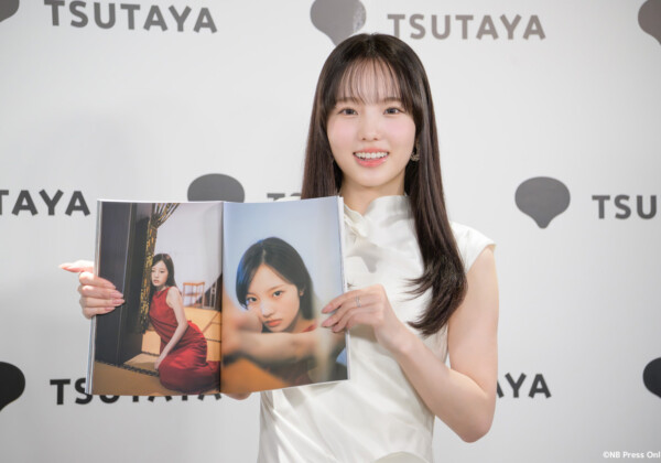本田真凜 1st写真集『MARIN』発売記念会見