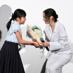 映画『遠い山なみの光』公開記念舞台挨拶