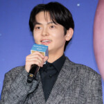 映画『ストロベリームーン 余命半年の恋』完成披露試写会