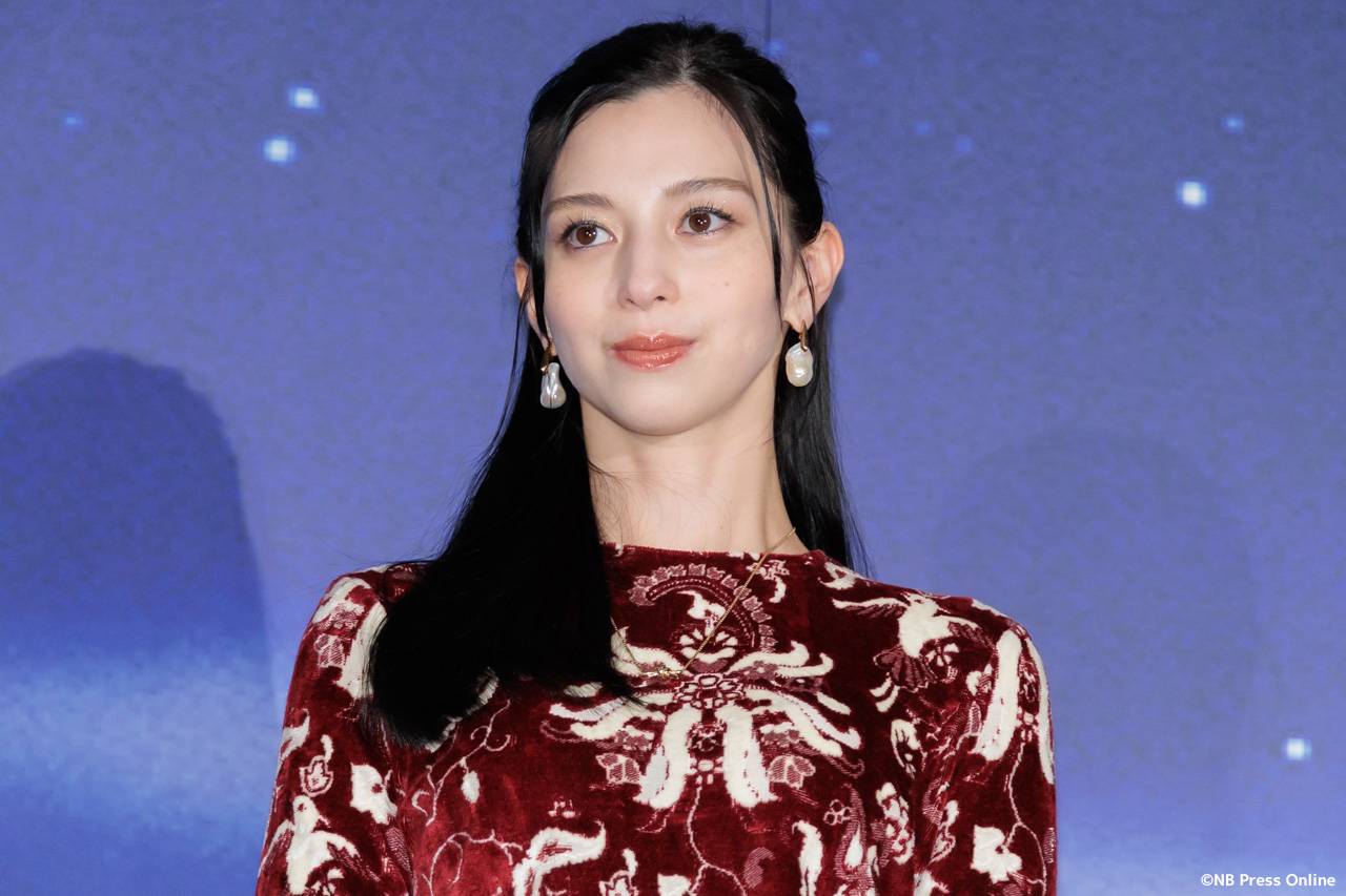 映画『ストロベリームーン 余命半年の恋』完成披露試写会