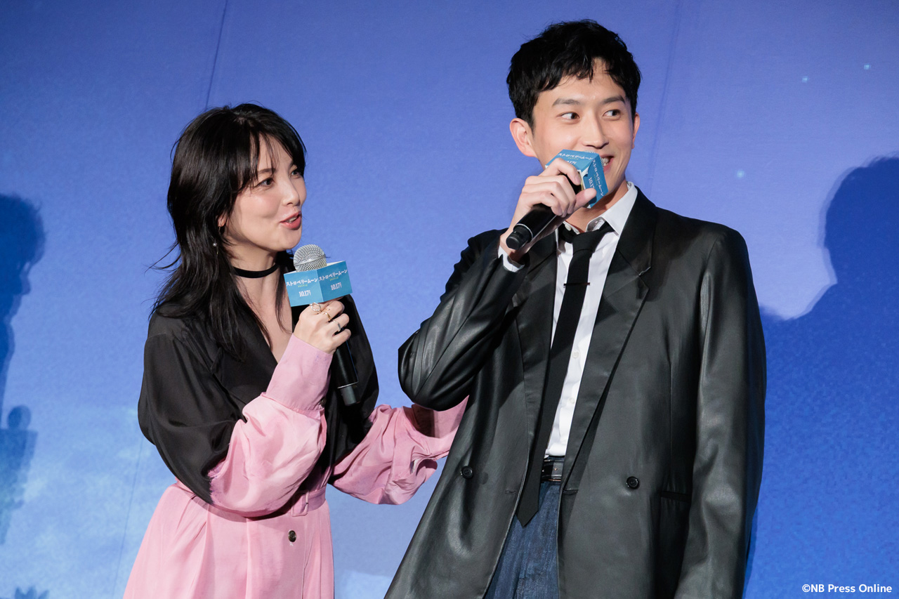 映画『ストロベリームーン 余命半年の恋』完成披露試写会