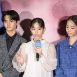 映画『ストロベリームーン 余命半年の恋』完成披露試写会