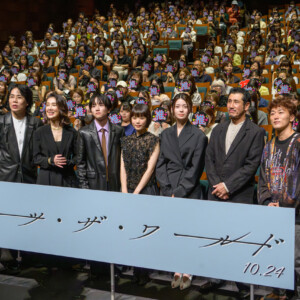 映画『ミーツ・ザ・ワールド』完成披露舞台挨拶