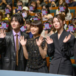 映画『ミーツ・ザ・ワールド』完成披露舞台挨拶