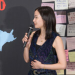 映画『宝島』公開初日舞台挨拶