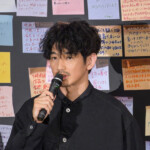 映画『宝島』公開初日舞台挨拶