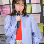 映画『宝島』公開初日舞台挨拶