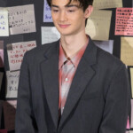 映画『宝島』公開初日舞台挨拶