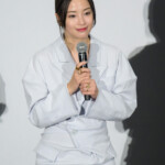 映画『遠い山なみの光』公開記念舞台挨拶