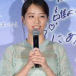 映画『ストロベリームーン 余命半年の恋』初日舞台挨拶