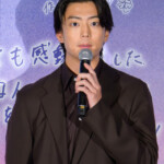 映画『ストロベリームーン 余命半年の恋』初日舞台挨拶