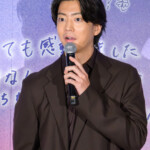 映画『ストロベリームーン 余命半年の恋』初日舞台挨拶