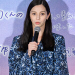 映画『ストロベリームーン 余命半年の恋』初日舞台挨拶