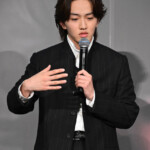 映画『恋に至る病』初日舞台挨拶