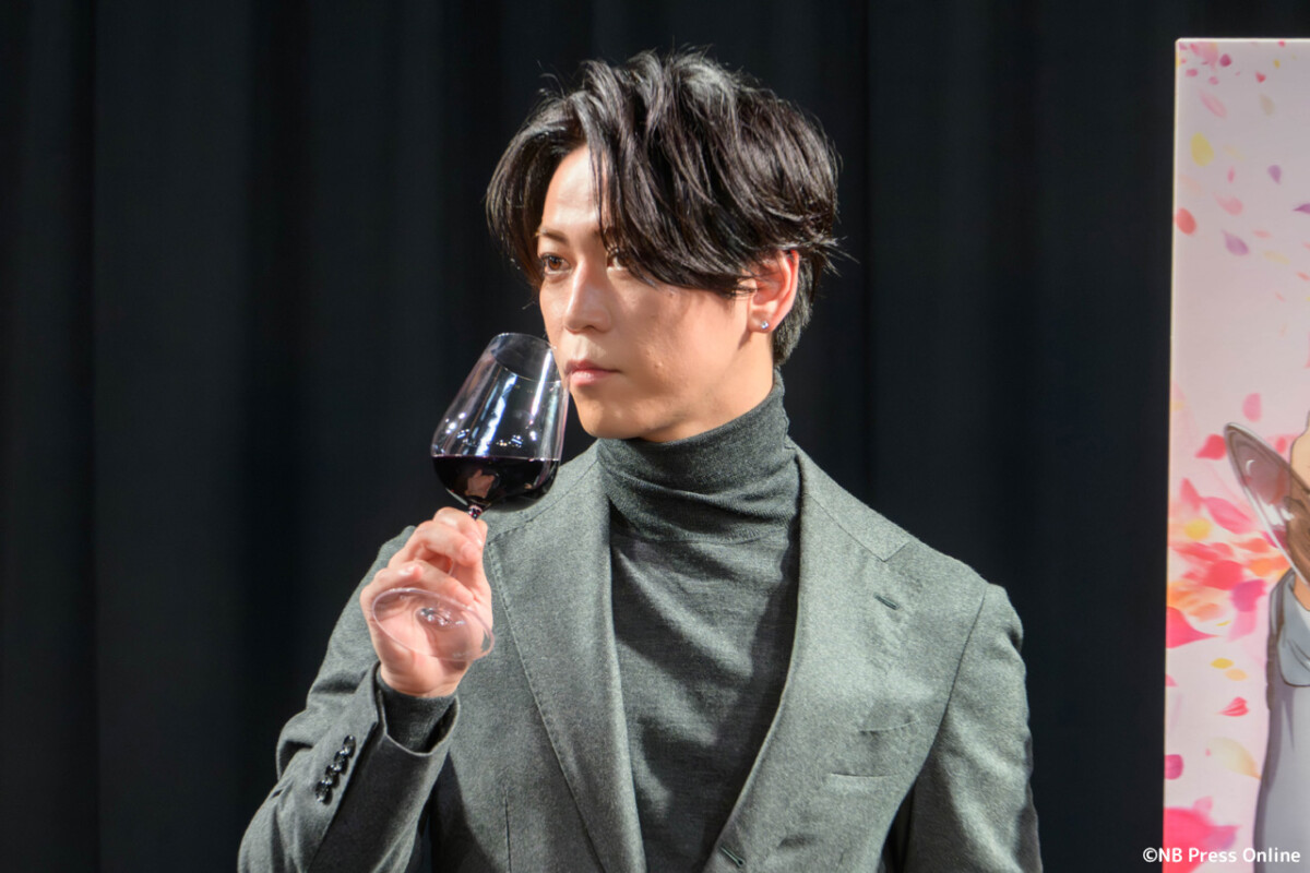 「神の雫」アニメ制作発表会見