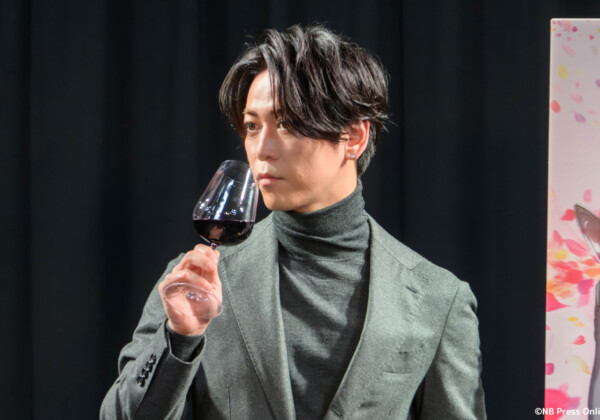 「神の雫」アニメ制作発表会見