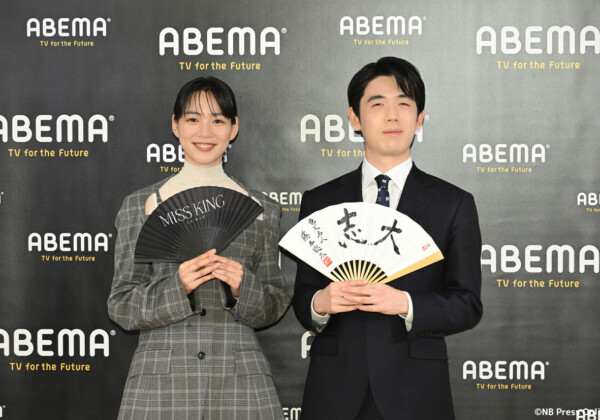 特別対局『のん vs 藤井聡太竜王・名人：年末指し納め対談』囲み取材