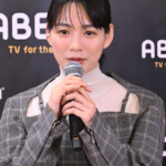 特別対局『のん vs 藤井聡太竜王・名人：年末指し納め対談』囲み取材