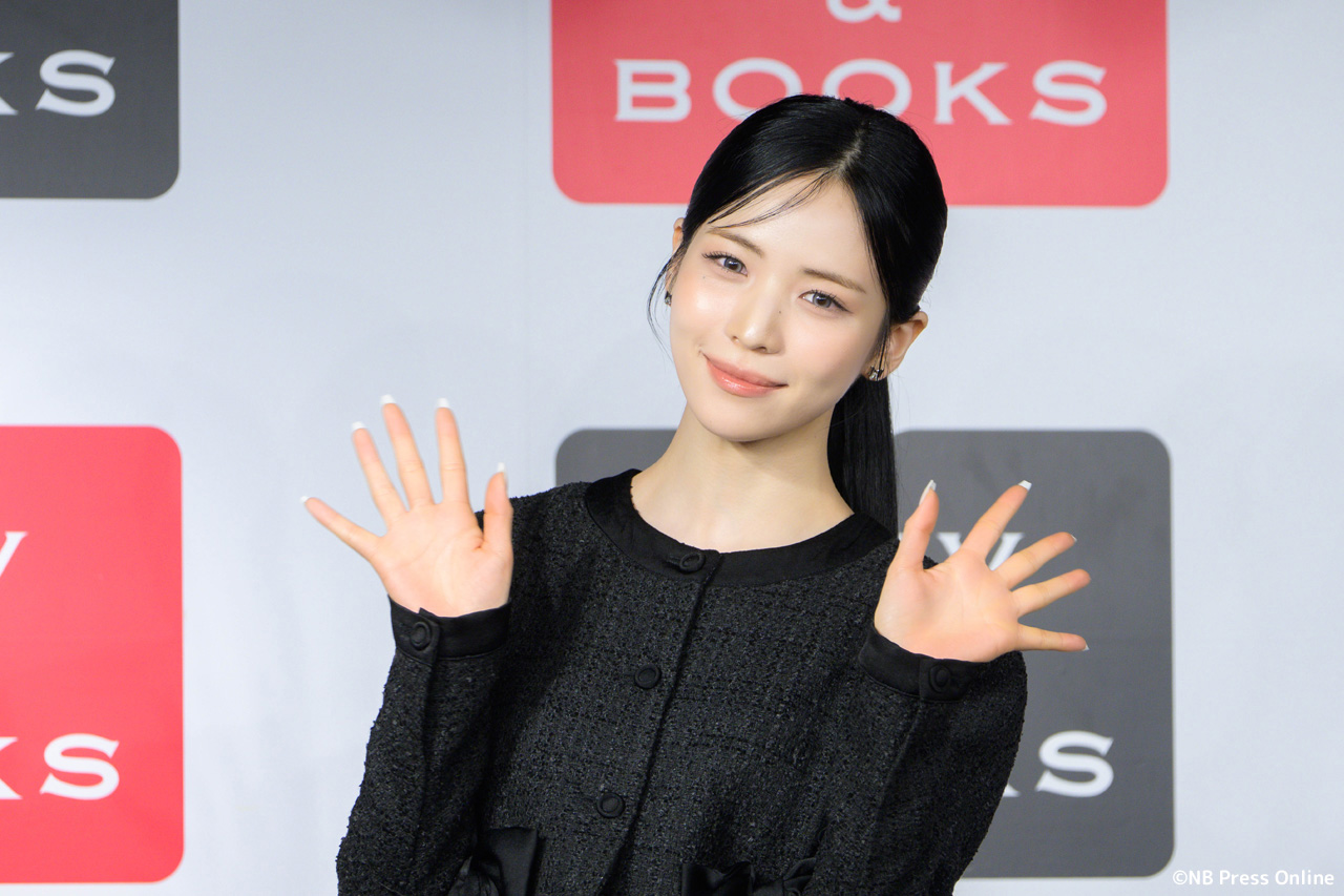 『まっしろなちょうちょ』NiziU MAYA 合同取材およびフォトセッション