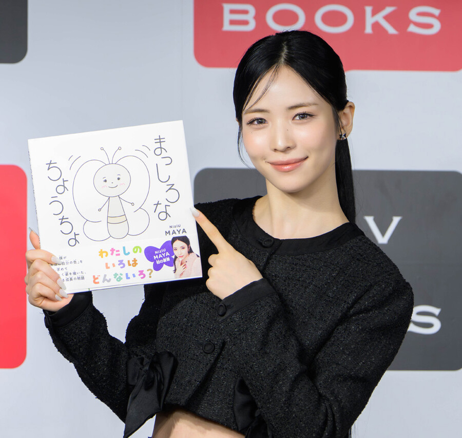 『まっしろなちょうちょ』NiziU MAYA 合同取材およびフォトセッション