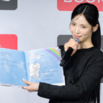 『まっしろなちょうちょ』NiziU MAYA 合同取材およびフォトセッション