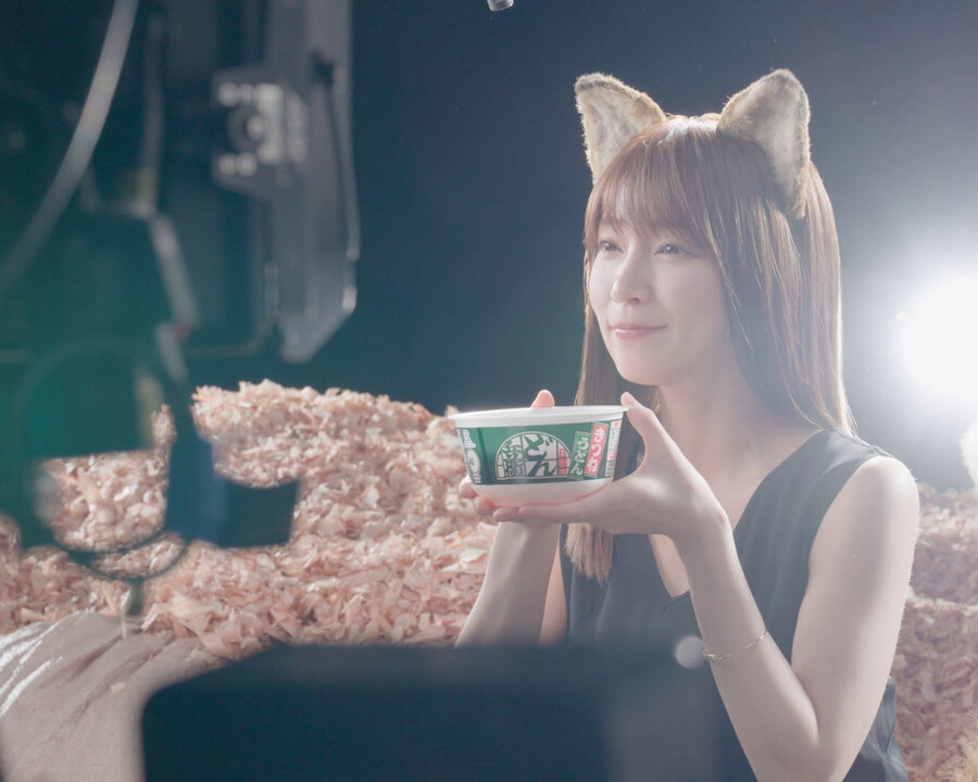 「日清のどん兵衛」の新CM「帰ってきたどんぎつね 篇」