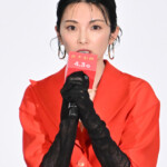 映画『黄金泥棒』2億円越え‼完成披露舞台挨拶