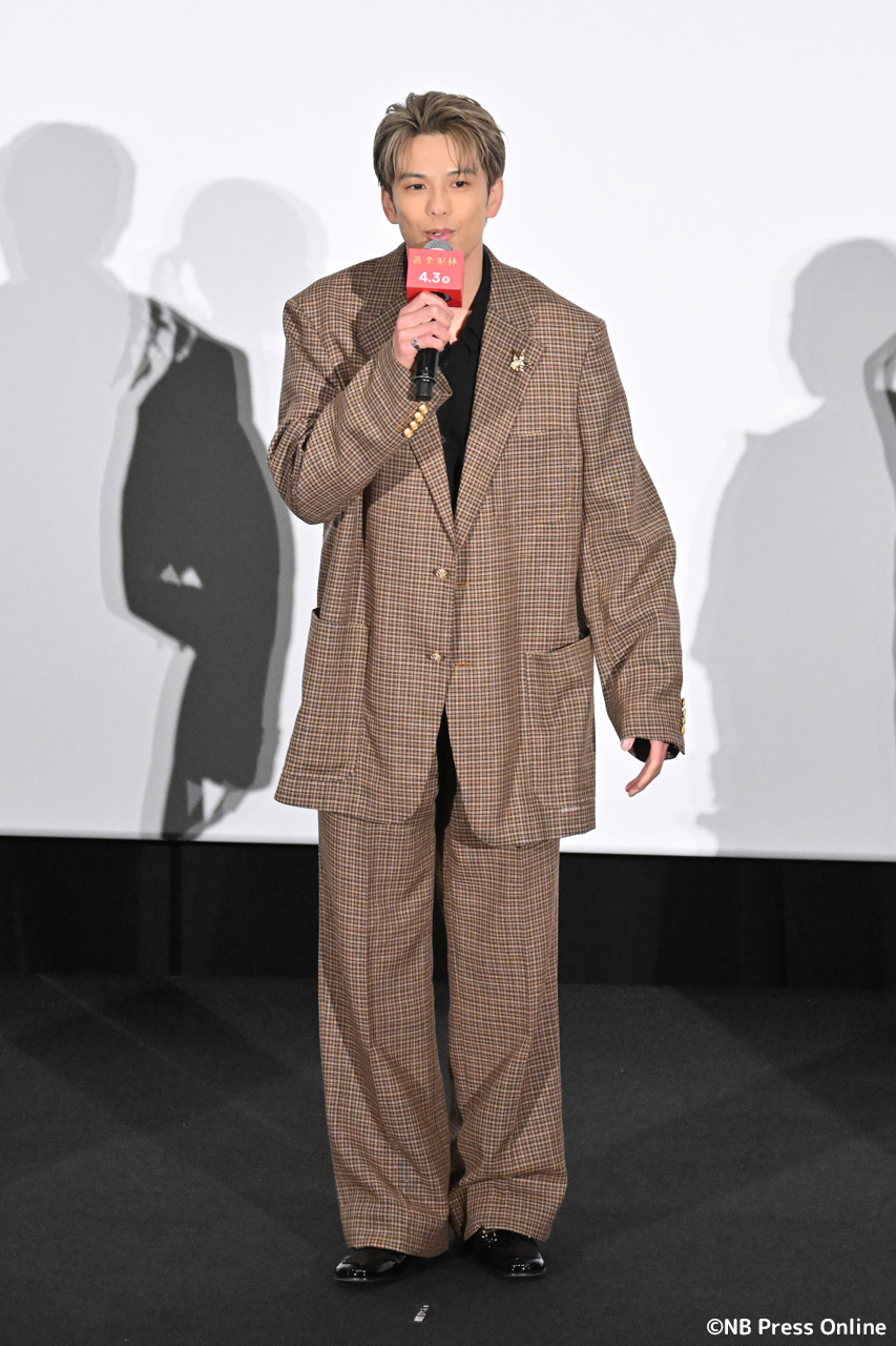 映画『黄金泥棒』2億円越え‼完成披露舞台挨拶