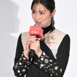 映画『黄金泥棒』2億円越え‼完成披露舞台挨拶