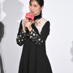 映画『黄金泥棒』2億円越え‼完成披露舞台挨拶