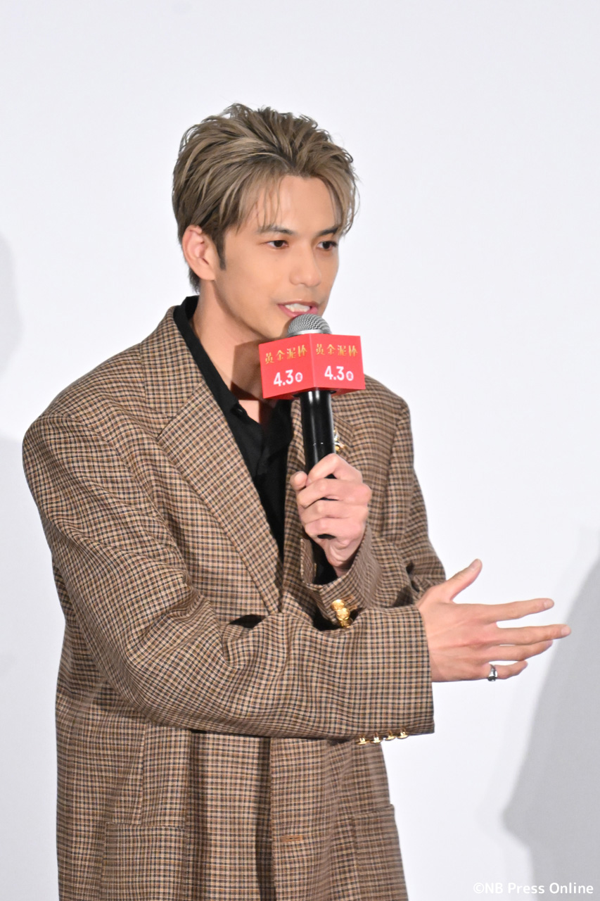 映画『黄金泥棒』2億円越え‼完成披露舞台挨拶