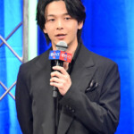 映画『君のクイズ』完成披露試写会