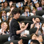 映画『正直不動産』公開初日舞台挨拶