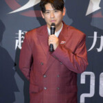 映画『アギト―超能力戦争―』初日舞台挨拶