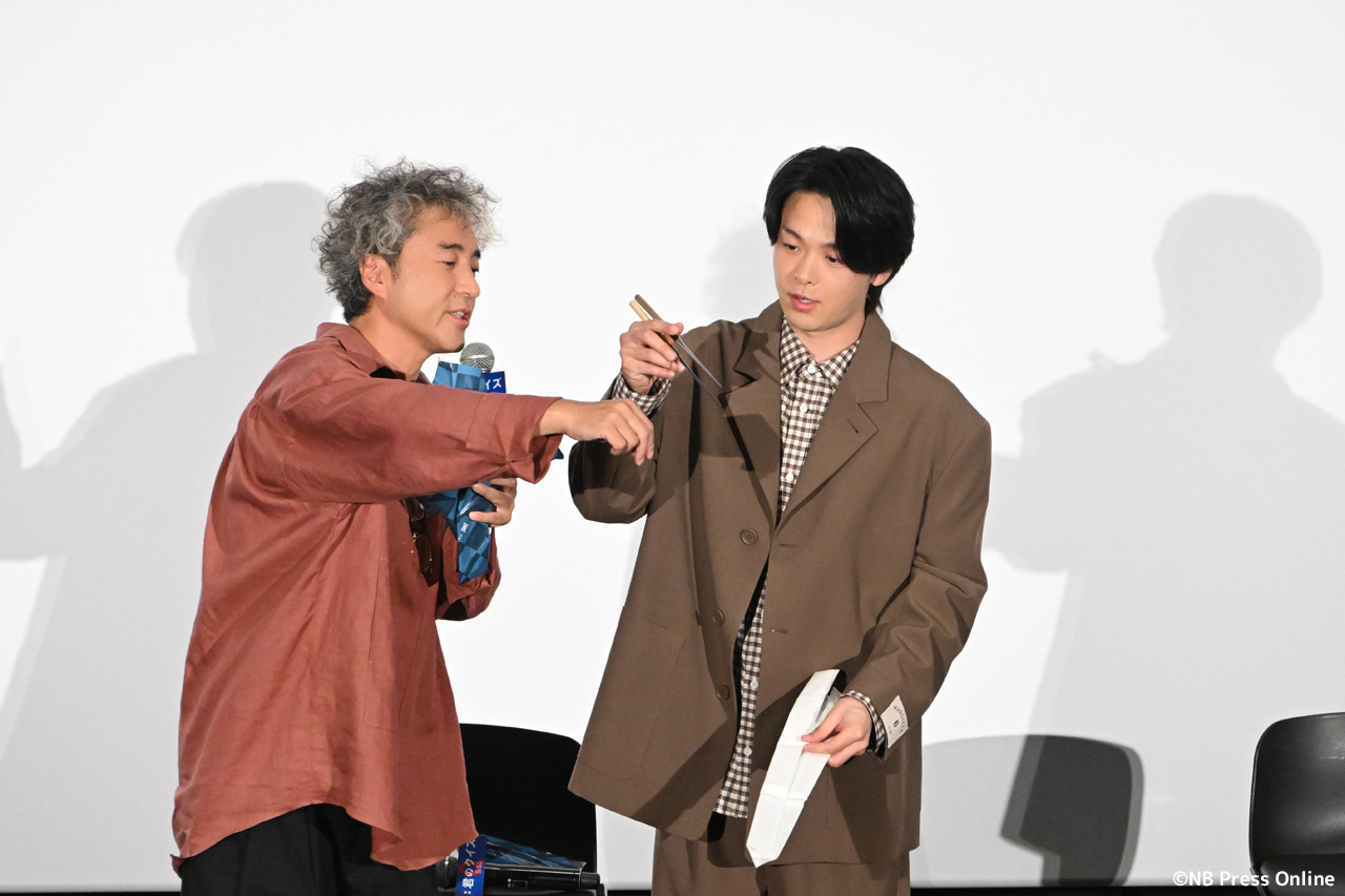 映画『君のクイズ』公開後“特別御礼”舞台挨拶