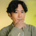 【稲垣吾郎インタビュー】8年越しの約束が結実！新しい地図の３人が放つ「観る者の想像力で完成する」唯一無二の物語。映画『バナ穴 BANA🕳ANA』