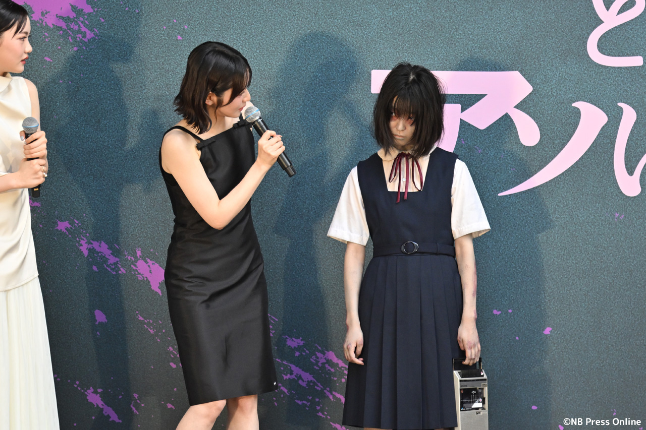 映画『だぁれかさんとアソぼ?』階段セレモニー