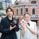 松村北斗＆今田美桜、台湾で約3000名が熱狂！映画『白鳥とコウモリ』レッドカーペット＆舞台挨拶で「大家好（ダージャーハオ）」と現地挨拶を披露